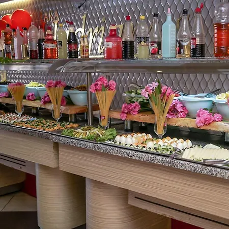 Hotel Lara Hadrianus 3*