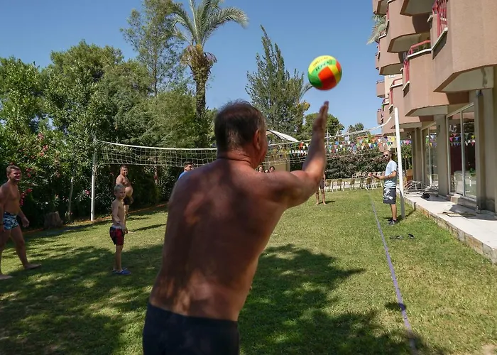 Hotel Lara Hadrianus 3*