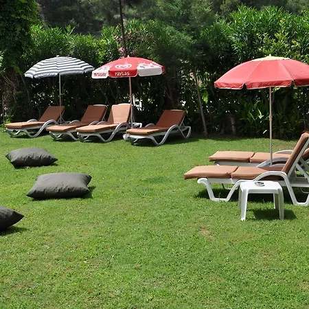 Lara Hadrianus 3* Antalya